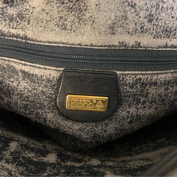 Vintage Gucci GG Navy Blue Canvas w/ leather Crossbody Bag - Picture 9 of 16